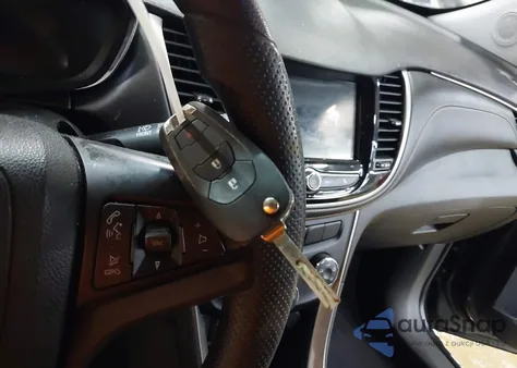 2019 Chevrolet Trax Ls z USA, uszkodzony, nr VIN 3GNCJKSB0KL405034